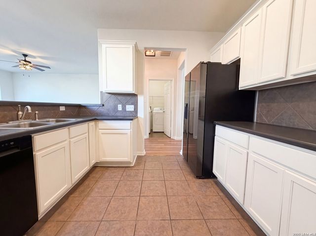 13615 Welsford, Live Oak, TX 78233