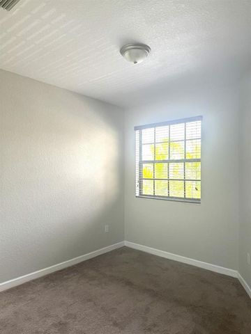 5887 NW 56th Place 5887, Tamarac, FL 33319