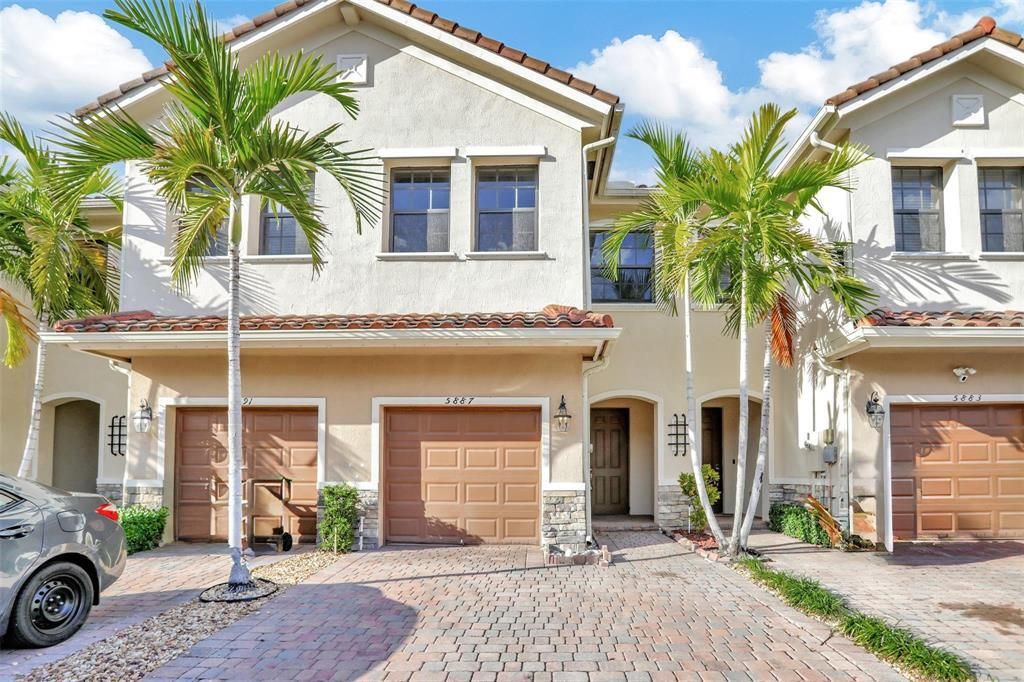 5887 NW 56th Place 5887, Tamarac, FL 33319