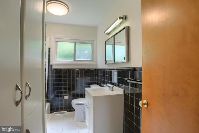 238 HALDEMAN AVE, New Cumberland, PA 17070