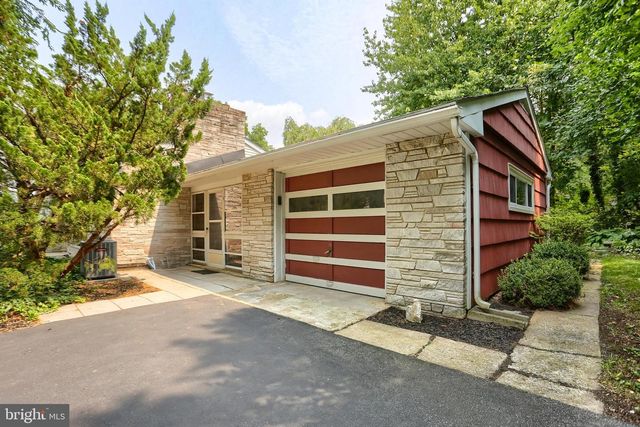 238 HALDEMAN AVE, New Cumberland, PA 17070