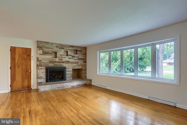 238 HALDEMAN AVE, New Cumberland, PA 17070