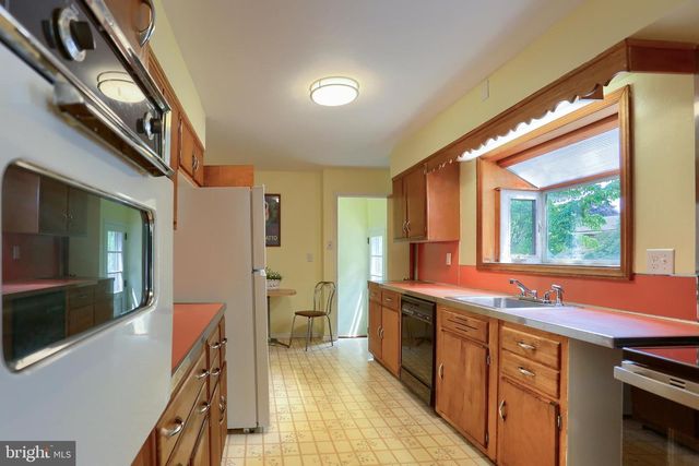 238 HALDEMAN AVE, New Cumberland, PA 17070