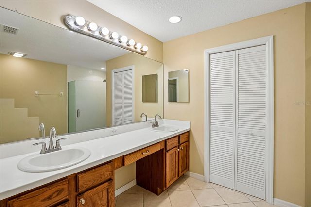 2008 GRANTHAM GREENS DRIVE, Sun City Center, FL 33573