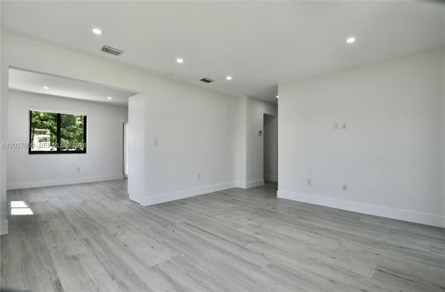 3018 SW 25th Ter 3018, Miami, FL 33133