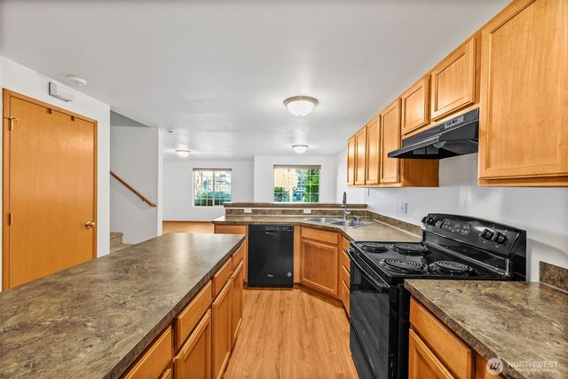 2702 Hidden Springs Loop SE, Lacey, WA 98503