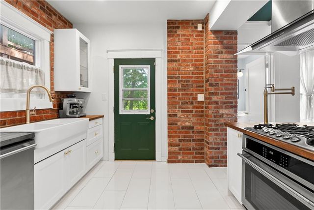 4235 Harrison Street, Kansas City, MO 64110