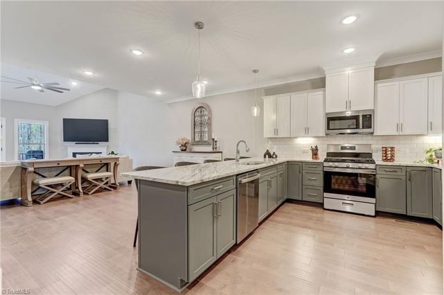 7010 Westfield Village Circle, Summerfield, NC 27358