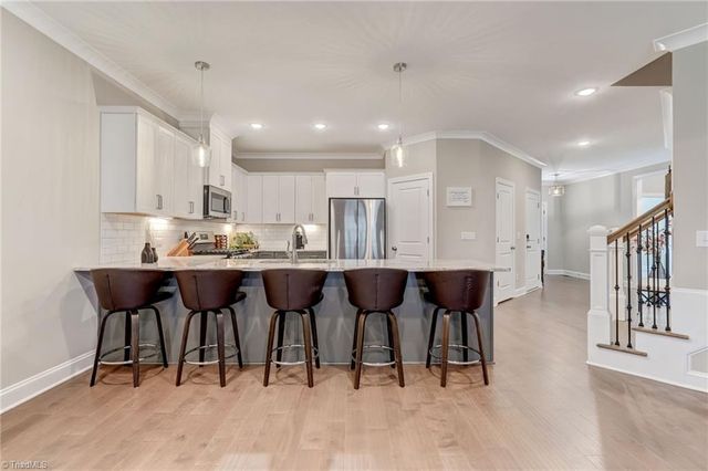 7010 Westfield Village Circle, Summerfield, NC 27358