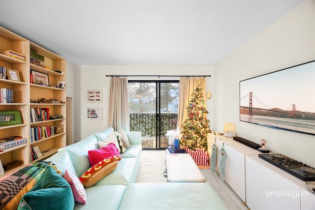 3406 Devonwood Hills E, Grand Rapids, MI 49525