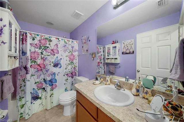 724 Evening Shade LN, Lehigh Acres, FL 33974