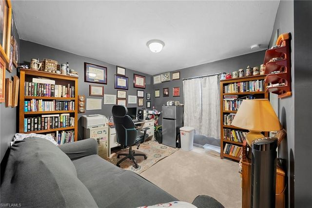 724 Evening Shade LN, Lehigh Acres, FL 33974