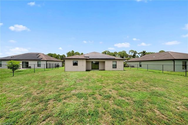 724 Evening Shade LN, Lehigh Acres, FL 33974