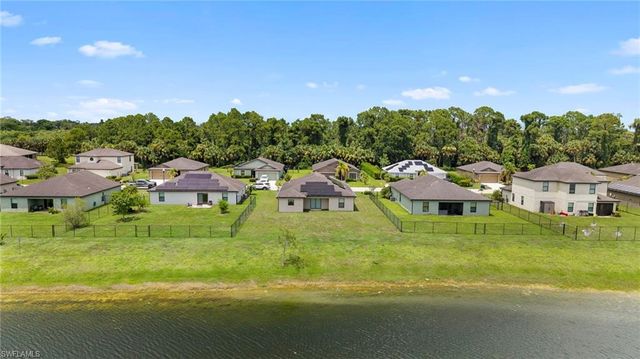 724 Evening Shade LN, Lehigh Acres, FL 33974