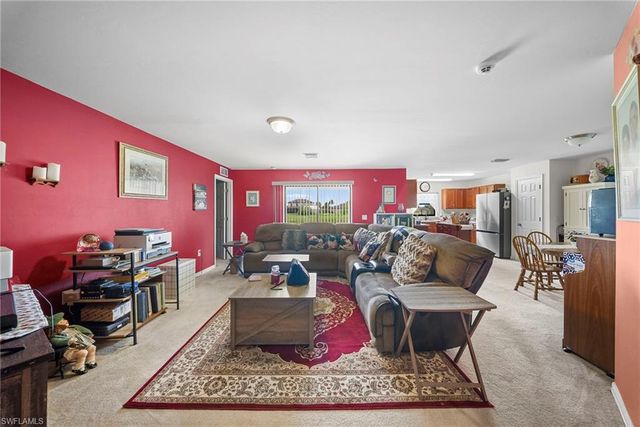 724 Evening Shade LN, Lehigh Acres, FL 33974