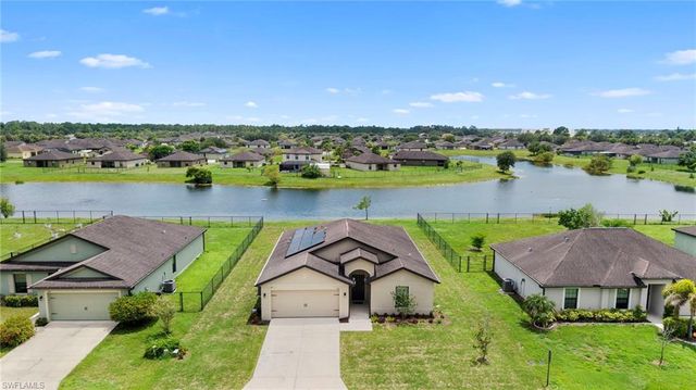 724 Evening Shade LN, Lehigh Acres, FL 33974