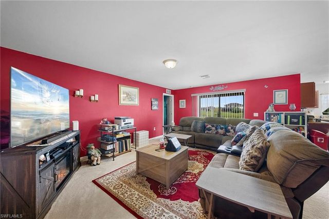 724 Evening Shade LN, Lehigh Acres, FL 33974