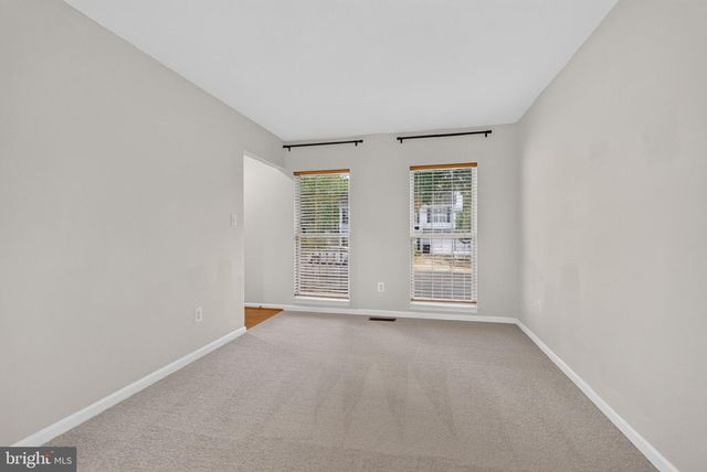 17208 LARKIN DR, Dumfries, VA 22026