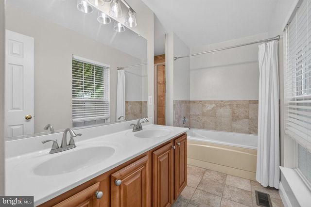 17208 LARKIN DR, Dumfries, VA 22026