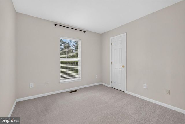17208 LARKIN DR, Dumfries, VA 22026