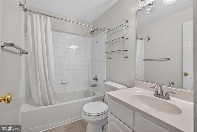 17208 LARKIN DR, Dumfries, VA 22026