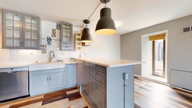 15 S 1st Street A1601, Minneapolis, MN 55401