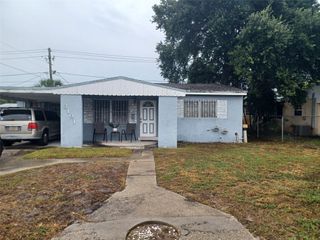 3191 NW 4th Pl, Lauderhill, FL 33311