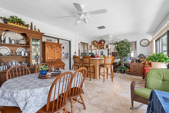 2111 W VIEW DRIVE, Sun City Center, FL 33573