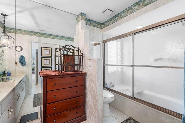 2111 W VIEW DRIVE, Sun City Center, FL 33573