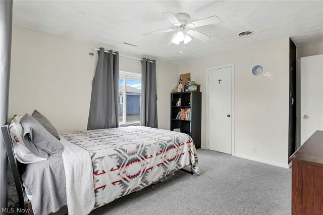 3900 Chandlersville Road, Zanesville, OH 43701