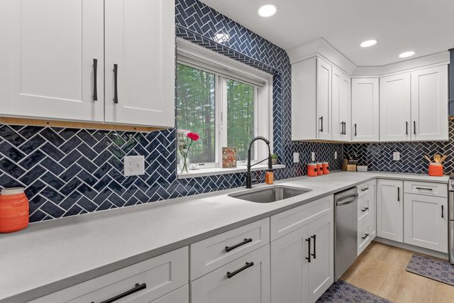 38 Nantucket Place, Greenland, NH 03840