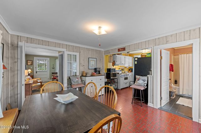 506 Broad Street, Oriental, NC 28571