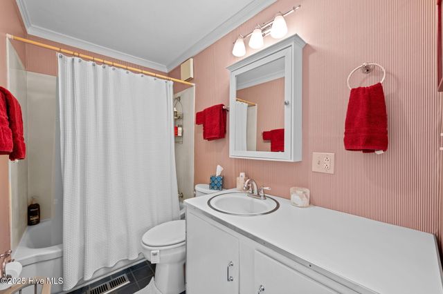 506 Broad Street, Oriental, NC 28571