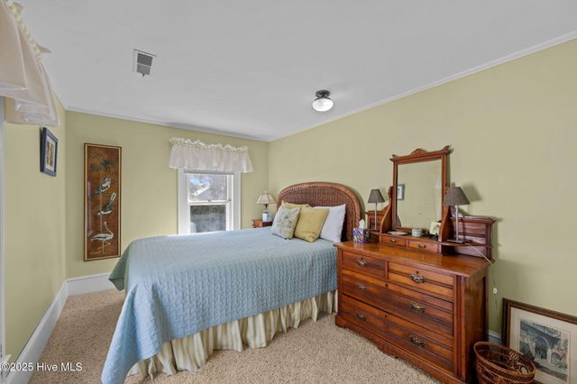 506 Broad Street, Oriental, NC 28571