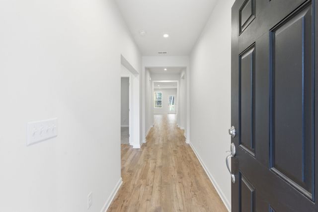 1038 Lionheart Drive, Hermitage, TN 37076