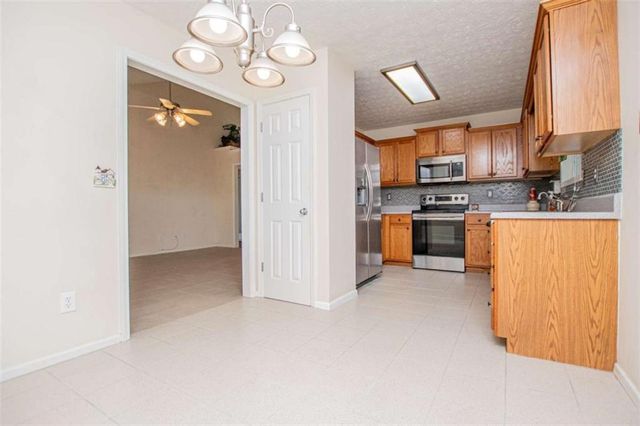 476 W West Wind Drive W, Villa Rica, GA 30180