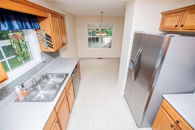 476 W West Wind Drive W, Villa Rica, GA 30180