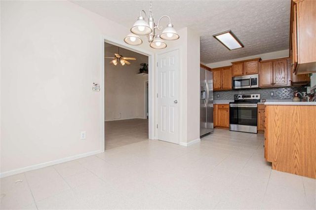 476 W West Wind Drive W, Villa Rica, GA 30180