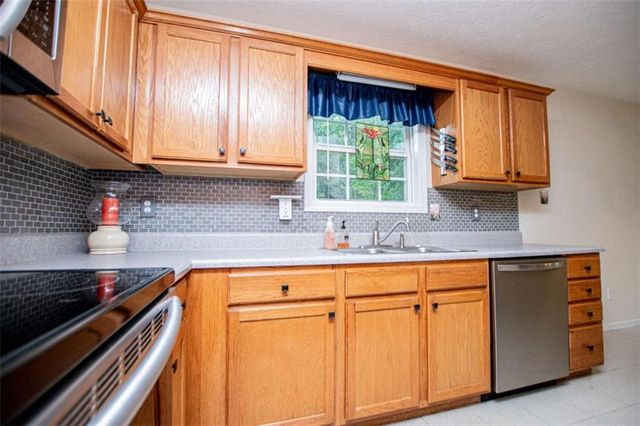 476 W West Wind Drive W, Villa Rica, GA 30180