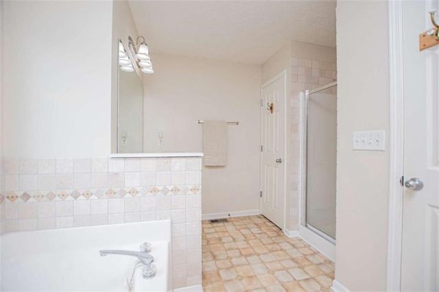 476 W West Wind Drive W, Villa Rica, GA 30180