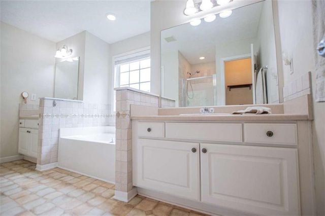476 W West Wind Drive W, Villa Rica, GA 30180