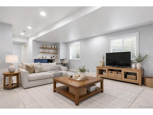 758 S Washington St, Denver, CO 80209