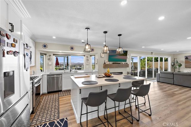 26692 Valpariso, Mission Viejo, CA 92691
