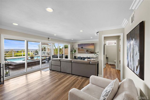 26692 Valpariso, Mission Viejo, CA 92691