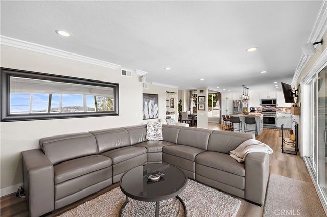 26692 Valpariso, Mission Viejo, CA 92691