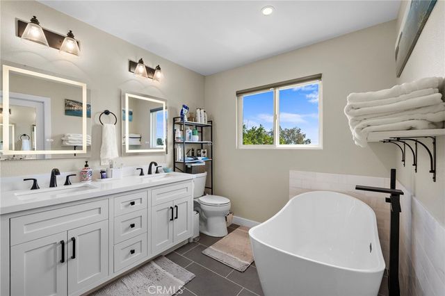 26692 Valpariso, Mission Viejo, CA 92691