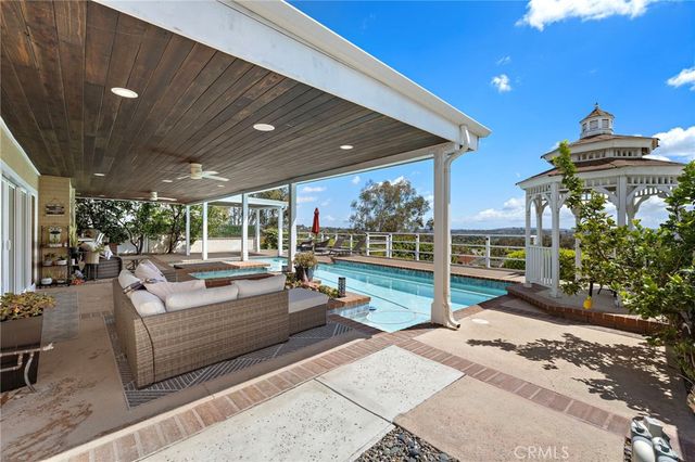 26692 Valpariso, Mission Viejo, CA 92691