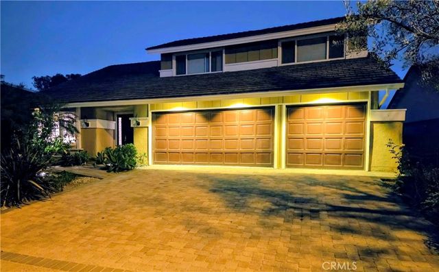 26692 Valpariso, Mission Viejo, CA 92691