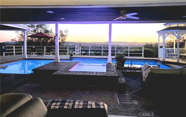 26692 Valpariso, Mission Viejo, CA 92691