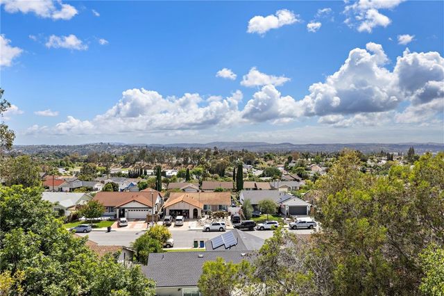 26692 Valpariso, Mission Viejo, CA 92691